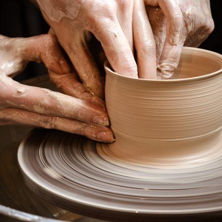 Atelier de poterie - Tour d'argile